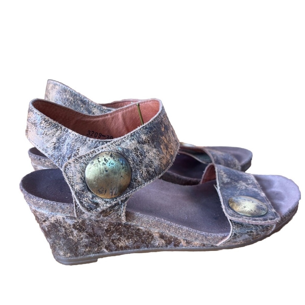 Taos Carousel 2 Taupe Multi Wedge Ankle Strap Sandals Women's Size 8/8.5 EU 39